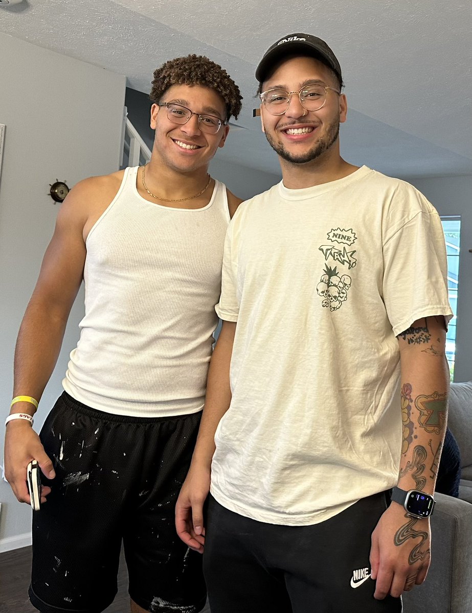 Devon Thomas tweet media