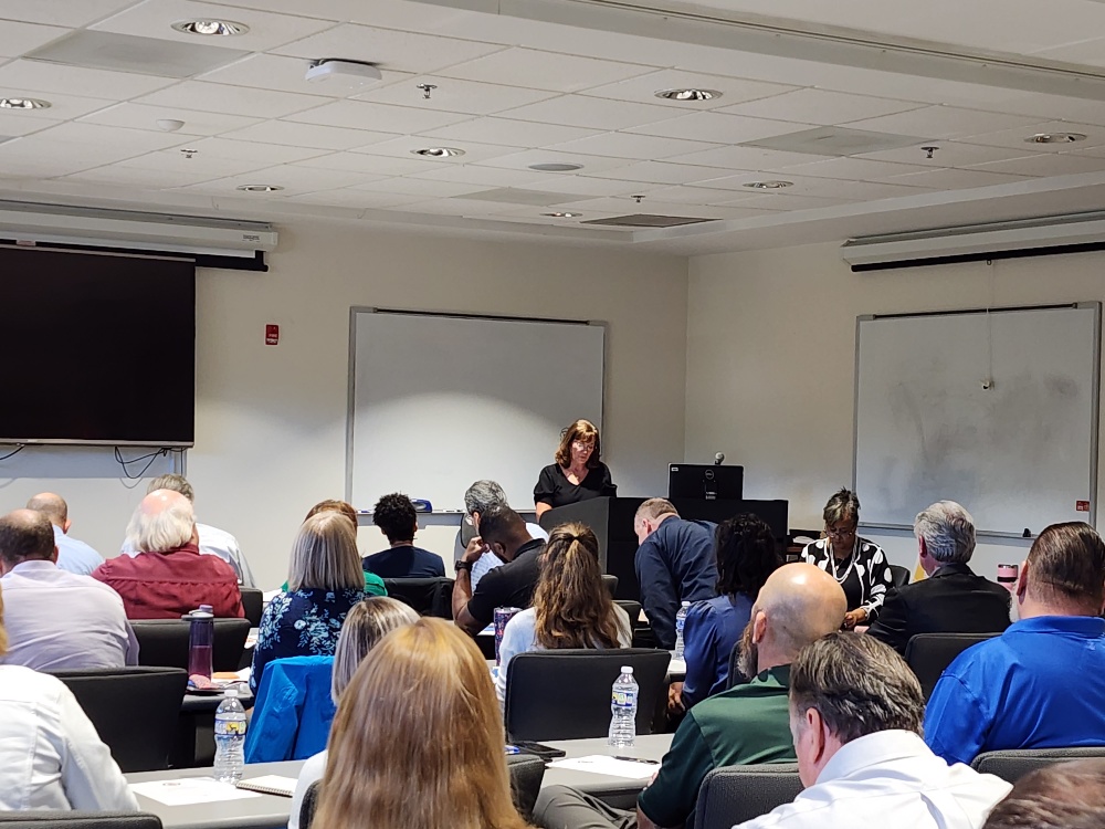 AACOPURCHASING's tweet photo. ANNE ARUNDEL COUNTY’S OFFICE OF CENTRAL SERVICES-PURCHASING DIVISION HELD AN ARCHITECTS &amp; ENGINEERS OPEN HOUSE ON 10/11/2023

TAKEAWAYS:

-How to do Business with DPW
- How to Prequalify their Firms
-Who to Contact
-What to expect during the process
-Networking opportunities https://t.co/wkZNRtsSty
