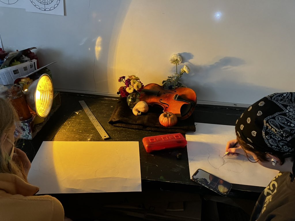 CMS Visual Art (@cmsvisualart) on Twitter photo Our GT <a href="/CatonsvilleMS/">Catonsville Middle</a> artists set up objects for still life studies this week. Students worked in groups to arrange objects for their composition and set up light sources for dramatic lighting. Can’t wait to see their drawing in action!
#weARTcatonsville #studentartists Our GT <a href="/CatonsvilleMS/">Catonsville Middle</a> artists set up objects for still life studies this week. Students worked in groups to arrange objects for their composition and set up light sources for dramatic lighting. Can’t wait to see their drawing in action!
#weARTcatonsville #studentartists