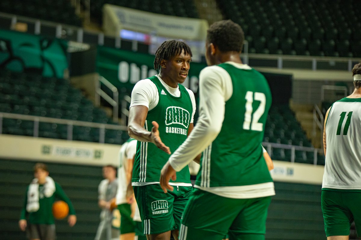 MaxFeldman6's tweet photo. AJ Brown's path of progression over the last few years has been highly impressive.
Productive freshman campaign under his belt, but it's clear there's more levels to hit. One of mid-major basketball's most enticing prospects.
📰 https://t.co/GfweLGqTs8 https://t.co/UvJSFxLJt9