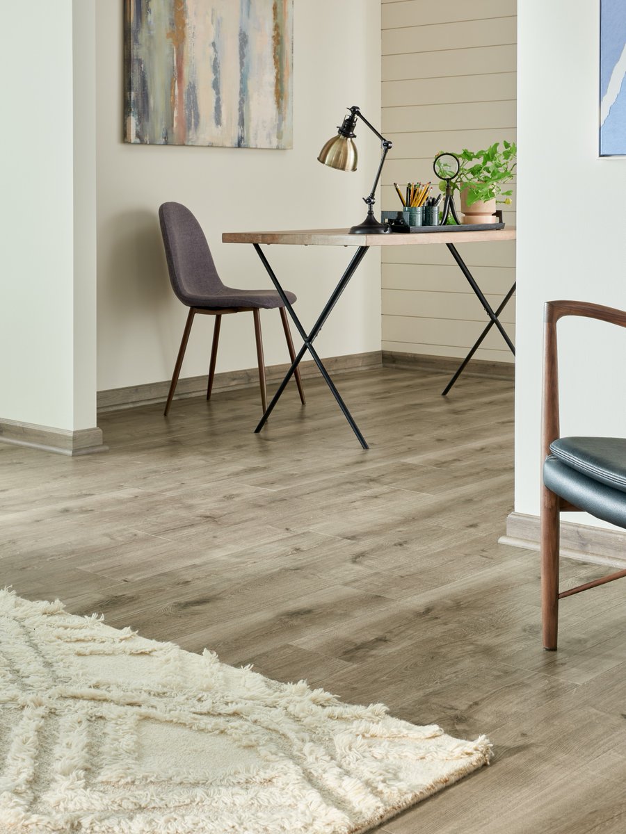 Experience the elegance of modern wood-look floors with the unbeatable waterproofing and durability of laminate. 

💻: bit.ly/3QgZC0D

#Pergo #Defense+ #WetProtect #waterproof