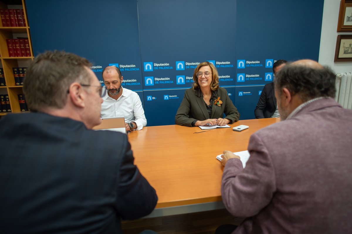 YoungForesters's tweet image. Por la tarde hemos visitado la @diputacionPalen para presentar los avances y las actividades de la Cátedra #SMARTGlobalEcosystems en estos dos años.

#somosIUFOR #SoyForestal #DataForest #Forestry