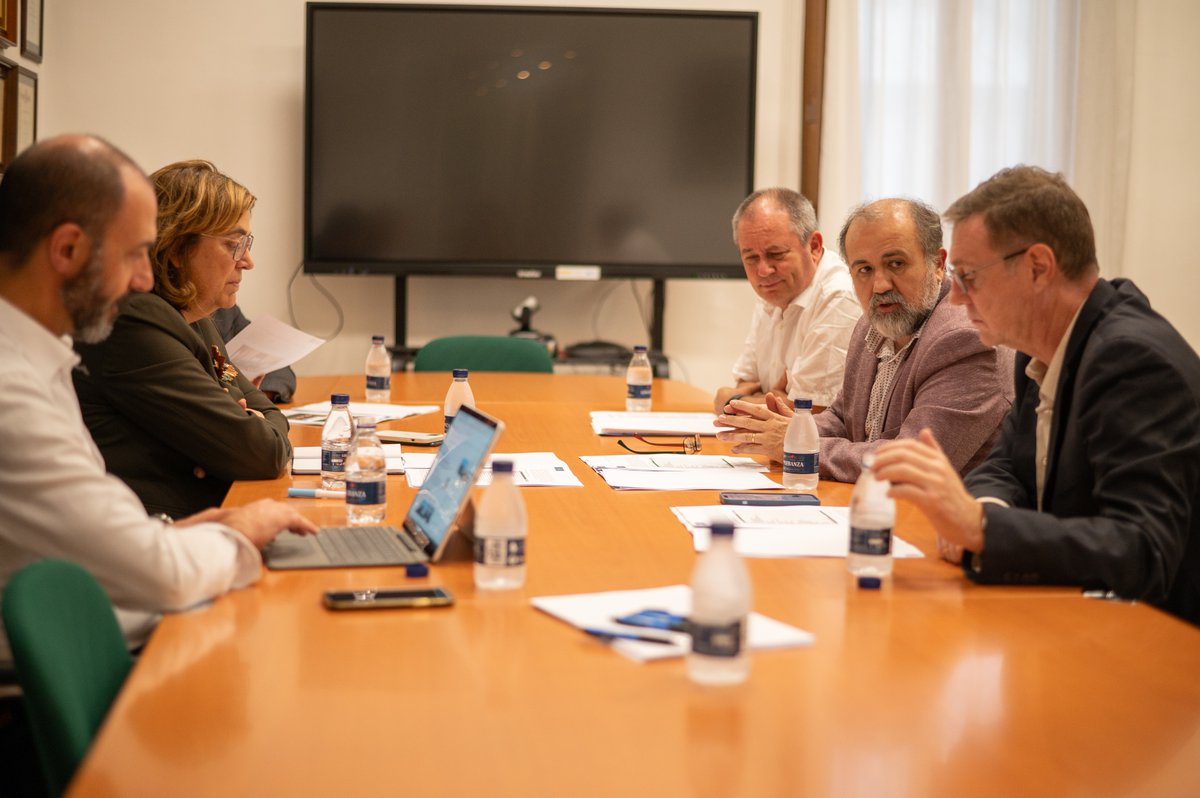 YoungForesters's tweet image. Por la tarde hemos visitado la @diputacionPalen para presentar los avances y las actividades de la Cátedra #SMARTGlobalEcosystems en estos dos años.

#somosIUFOR #SoyForestal #DataForest #Forestry