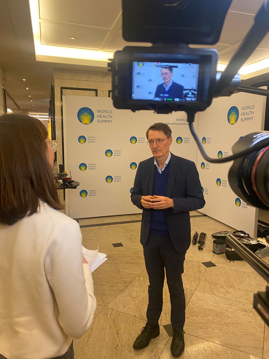 Anna Carthaus tweet media