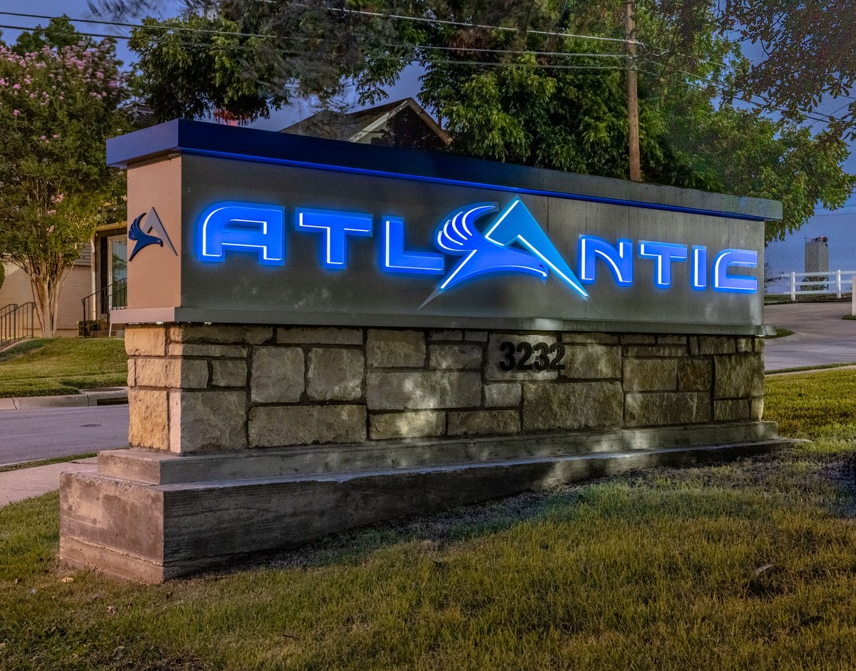 pscosigngroup's tweet image. ✈𝗕𝗿𝗮𝗻𝗱 𝗖𝗼𝗻𝘃𝗲𝗿𝘀𝗶𝗼𝗻 𝗳𝗼𝗿 𝗔𝘁𝗹𝗮𝗻𝘁𝗶𝗰 𝗔𝘃𝗶𝗮𝘁𝗶𝗼𝗻’𝘀 𝗡𝗲𝘄 𝗙𝗹𝗮𝗴𝘀𝗵𝗶𝗽 𝗟𝗼𝗰𝗮𝘁𝗶𝗼𝗻. Learn more:  pscosigngroup.com/client-result/…  #AviationSignage  #SignagePartner #DallasLovefield #AviationSignage #BrandConversion #InteriorSignage #ExteriorSignage