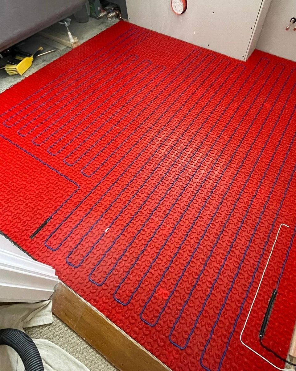 Warmup_Plc's tweet photo. ๐บ DCM-PRO V3 going down before the tiling starts.
๐บ The fastest way to install a heated decoupling system
๐บ For instant quotes click here: https://t.co/oyZWeXJZyj
#underfloorheatingsystem #underfloorheating #bathroomremodel #installation #electrician https://t.co/9AHb8t6WMv