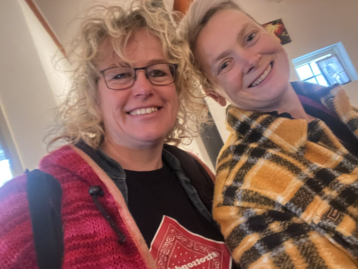 kleinkraakie's tweet photo. Op stap geweest met @OhYvon.
Was weer een lekker, gezellig en leerzame dagje…
#DubbelDrents #OpTjak https://t.co/4EJihwxUKt