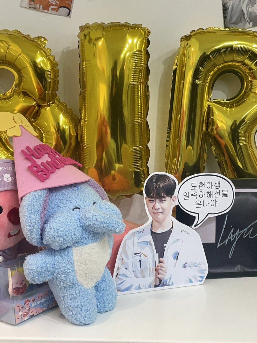 do_ong_life's tweet photo. #HAPPY_VIPER_DAY_2023

공간에서 애정과 사랑이 가득 느껴져서 넘 좋았다네요 . . 최고최고다 . . 😍 https://t.co/6oeGwyze7q