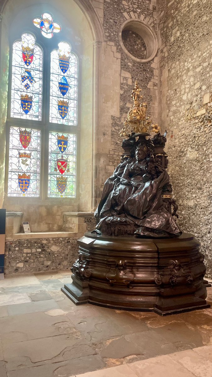 A medieval replica of King Arthur's legendary table, the Round Table hanging in Winchester Castle was decorated by Henry VIII. #winchester #hampshire #medieval #england #visitengland #englishheritage #history #uk #travelphotography #photography #beautifuldestinations