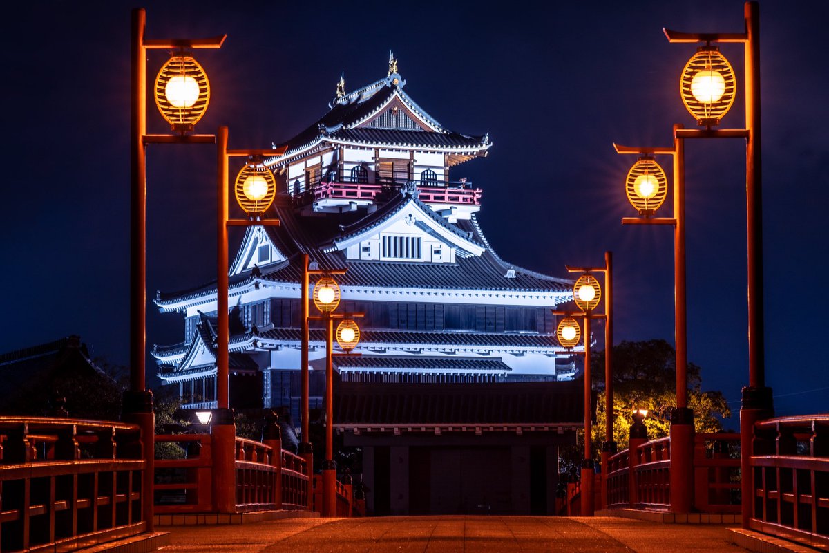 RON3931's tweet photo. 千と千尋の城バージョン🏯
#東京カメラ部 #ファインダー越しの私の世界 #写真好きな人とつながりたい #清洲城 https://t.co/kDNe2TCfAf