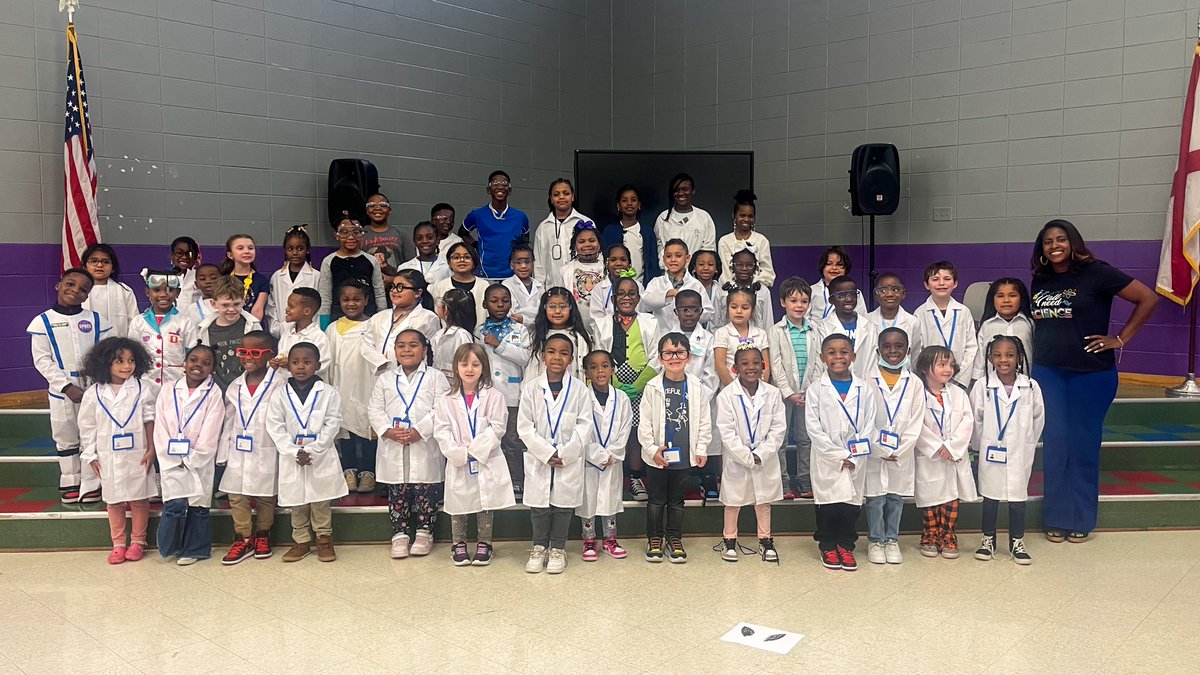 JEFCOED's tweet image. 🚀Adamsville Elementary hosts 1st Full Science Friday! Students were dressed for the occasion🥼 &amp;amp; ready to embrace a full day of science activities integrated into all subjects! These young scientists are on the rise!!🔬💡 #ScienceStars @AdamsvilleElem1 @JefcoedK_5