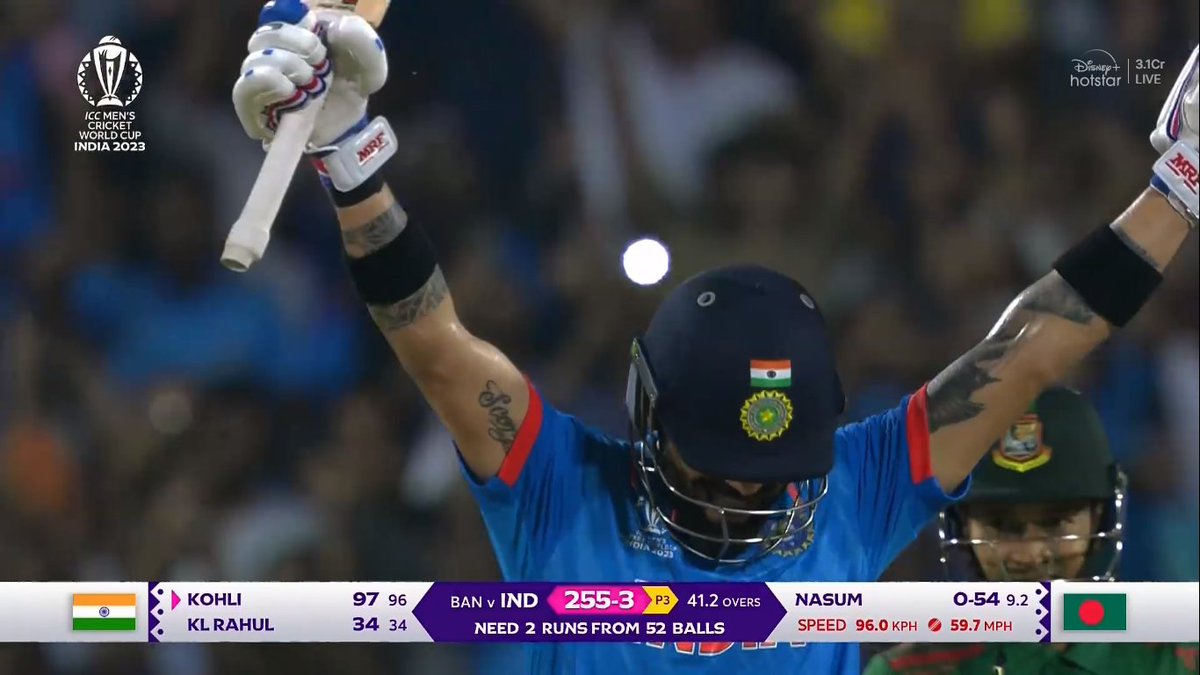 mufaddal_vohra's tweet photo. Virat Kohli scored a World Cup century against Bangladesh in 2011.

Virat Kohli scored a World Cup century against Bangladesh in 2023. https://t.co/iXjOvBc5pP