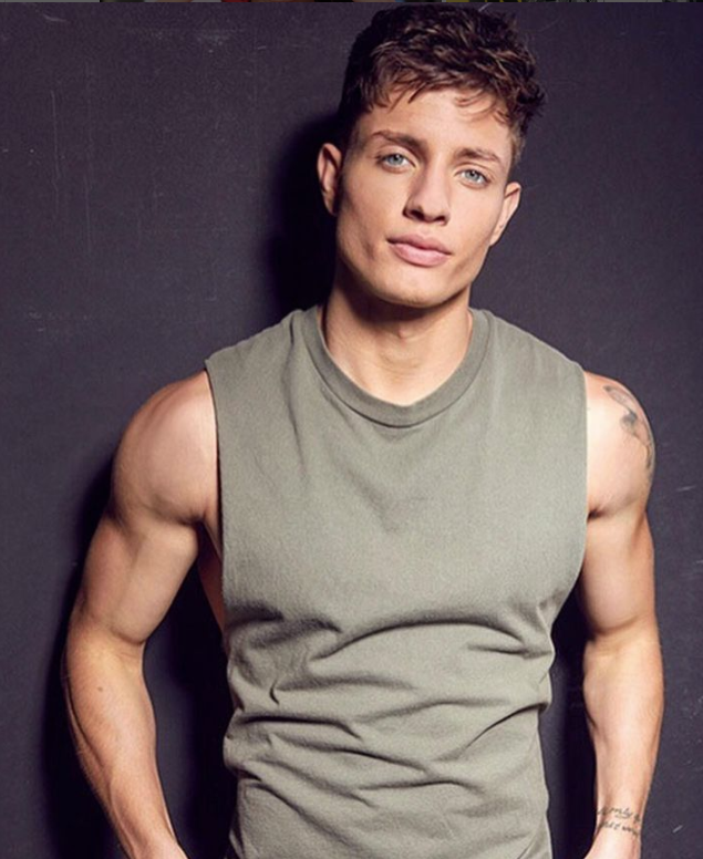 BeckiKapla's tweet photo. Happy Thursday, handsome!! Question of the day.  What is your next goal in life? Hoping you have a great day!!  Enjoy life!! - ❤️ @mattrife #mattrife #QuestionOfTheDay #lookingsogood #enjoylife https://t.co/uKwOk2pb8J