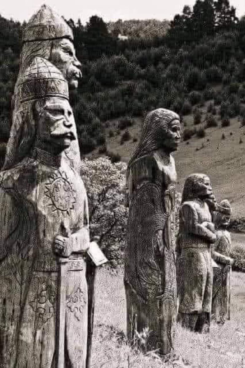 ■Araplar Puta taparken, Türkler Araplardan bin yıl önce Tanrı'yı biliyordu!

■Ne kadar sade ve kalpten bir dua🙏

■Arapların putlara Perslerin ateşe taptıkları dönemden 800 sene önce, bir ve tek olan Tanrı’ya inanan Türk Hun Hükümdarları şu duayı okurlardı:

■“Ulu Tanrı. Her