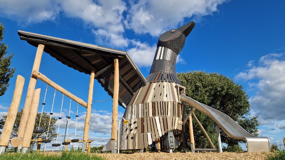 KOMPANIRELAND's tweet photo. 🙂 The Brent Goose is standing proudly in Blackrock Park, Dublin 
🤸‍♀️ Packed full of play value this is the first install of the Goose in Ireland
🌞Learn more about all of equipment on https://t.co/BzJ9mvtFmy https://t.co/eI021h4dIT