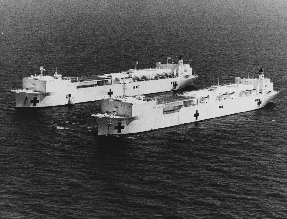 🔎 To answer Tuesday's question, both the #USNSMercy and #USNSComfort were oil tankers before being converted into hospital ships.

📸 This image from the First Gulf War is the only time that both ships steamed together.