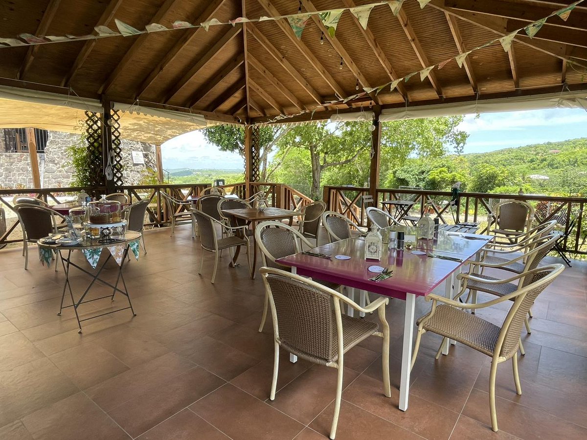 It's just not the same when you’re on break; happy you're back, Vintage Tea House!
😍 Welcome back: ow.ly/hV4V50PYcJO
#seasonrollsin #restaurantreopening #AntiguaNice