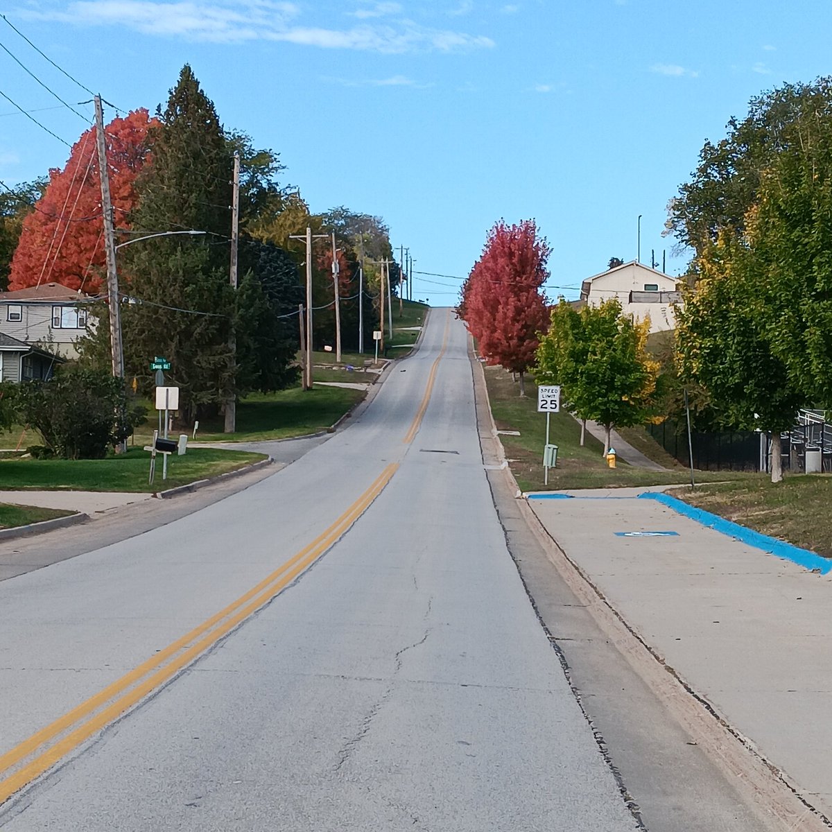 RussSindelar's tweet photo. My view as I got to the St. Albert hill as so many have climbed before. Today is special as we travel to Mt. Ayr for the XC State qualifier! Follow along with instant results. The link is attached. https://t.co/MmQciuPrIG

Go FALCONS and SAINTES! https://t.co/k1Py4oXMKt