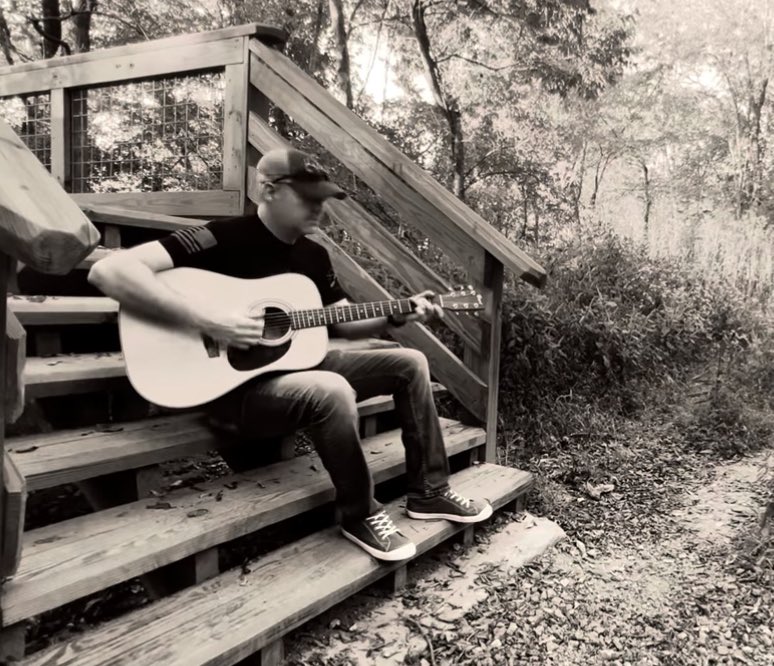 2GemsEnt's tweet photo. ORIGINAL OR ACOUSTIC
Give both a listen - let @2GemsEnt &amp; @thejasoncurtis know what you think.
Both are well composed, so it’s not an easy decision! Leave your input below - your time is appreciated.
@YouTube 
ORIGINAL- https://t.co/qRYoAeMXkk
ACOUSTIC- https://t.co/2D6tiAvwaL https://t.co/Q3mtGrUVhc
