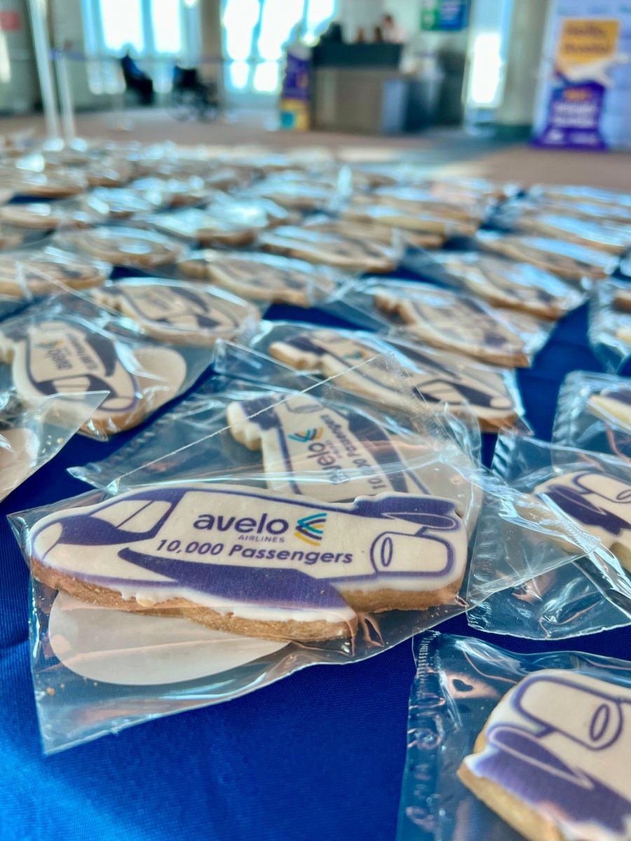 Manchester-Boston Regional Airport tweet media