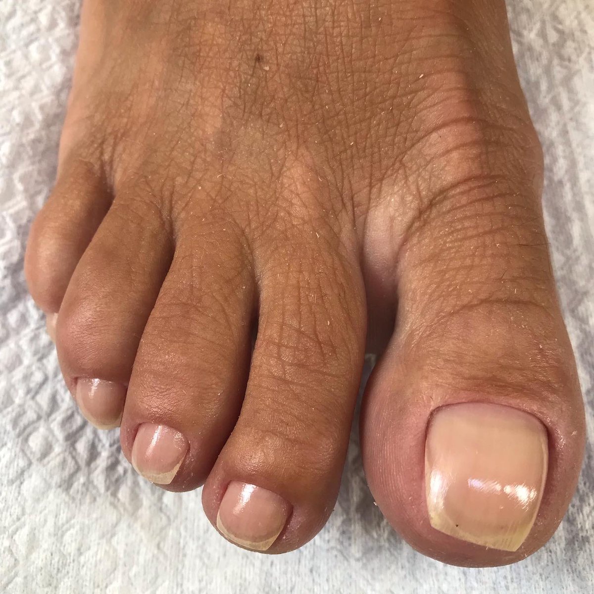 nunesnails_'s tweet photo. Acabamento 🤍
.
.
#pés #pedicure #cutilagemperfeita #francesinha #cutilagem #cutilagemfunda #cutilagemfundinha #semdor #riodejaneiro #riodasostras #regiaodoslagos https://t.co/jkBqgs8OhA