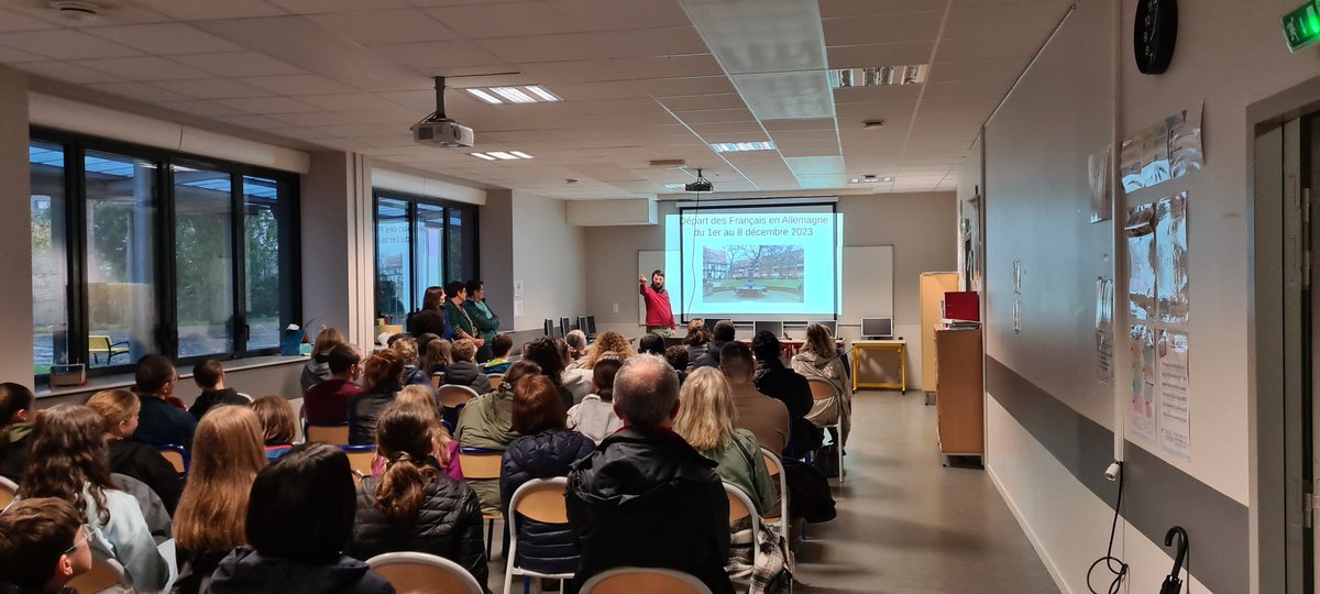 Collège Sévigné tweet media