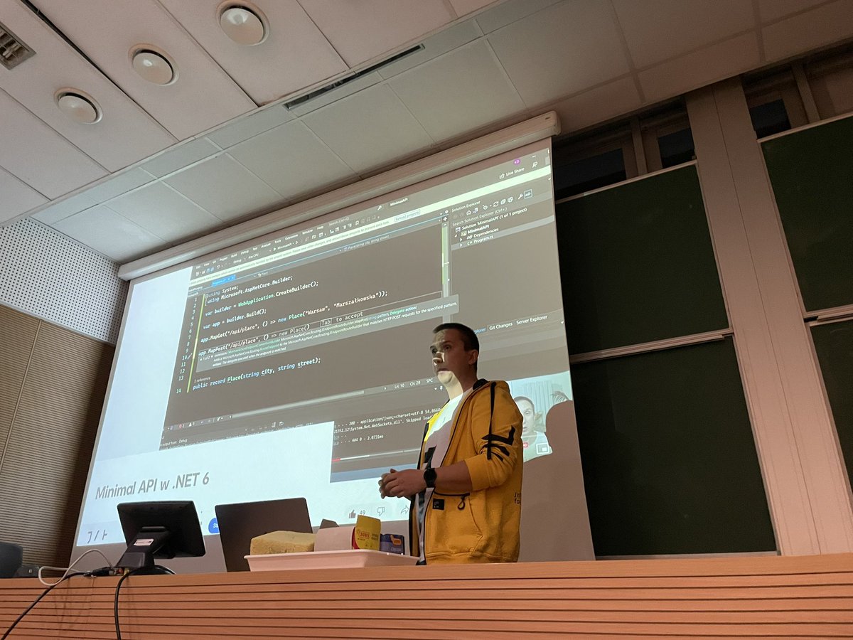 wgdotnet's tweet photo. Zaczynamy! @kajdusz i Minimal APIs 😁 https://t.co/OnPmB0rfXV