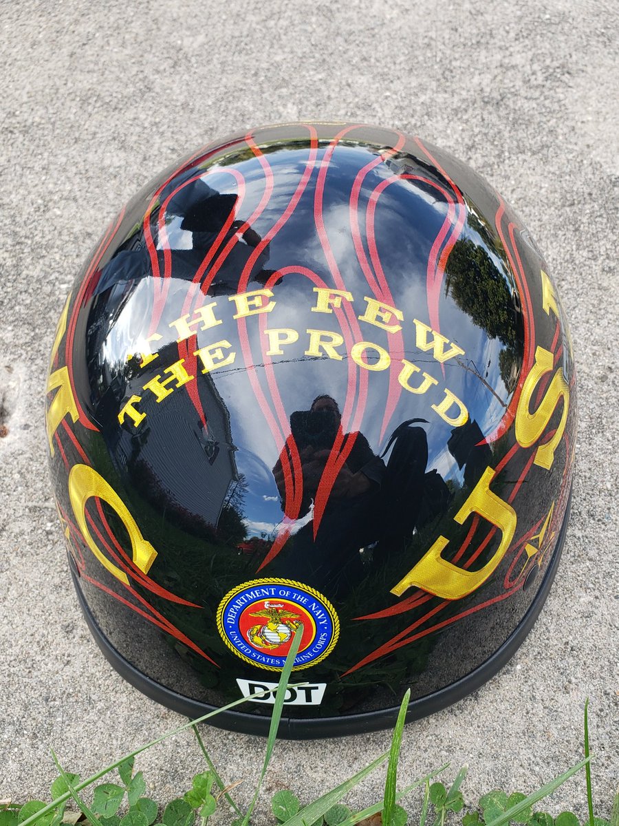 ChrisFr05099879's tweet photo. @TheBellLife  hey I know you all ride i have a Helmet here if you want to make a offer on it https://t.co/fr7wMxpR9r