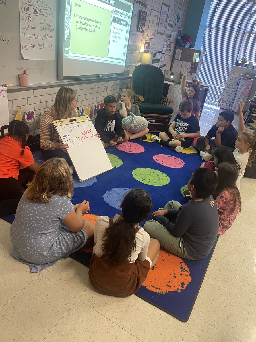Mrs. Simson’s class is practicing using arrays to solve multiplication word problems! ⁦<a href="/EthridgeES/">Ethridge Elementary</a>⁩