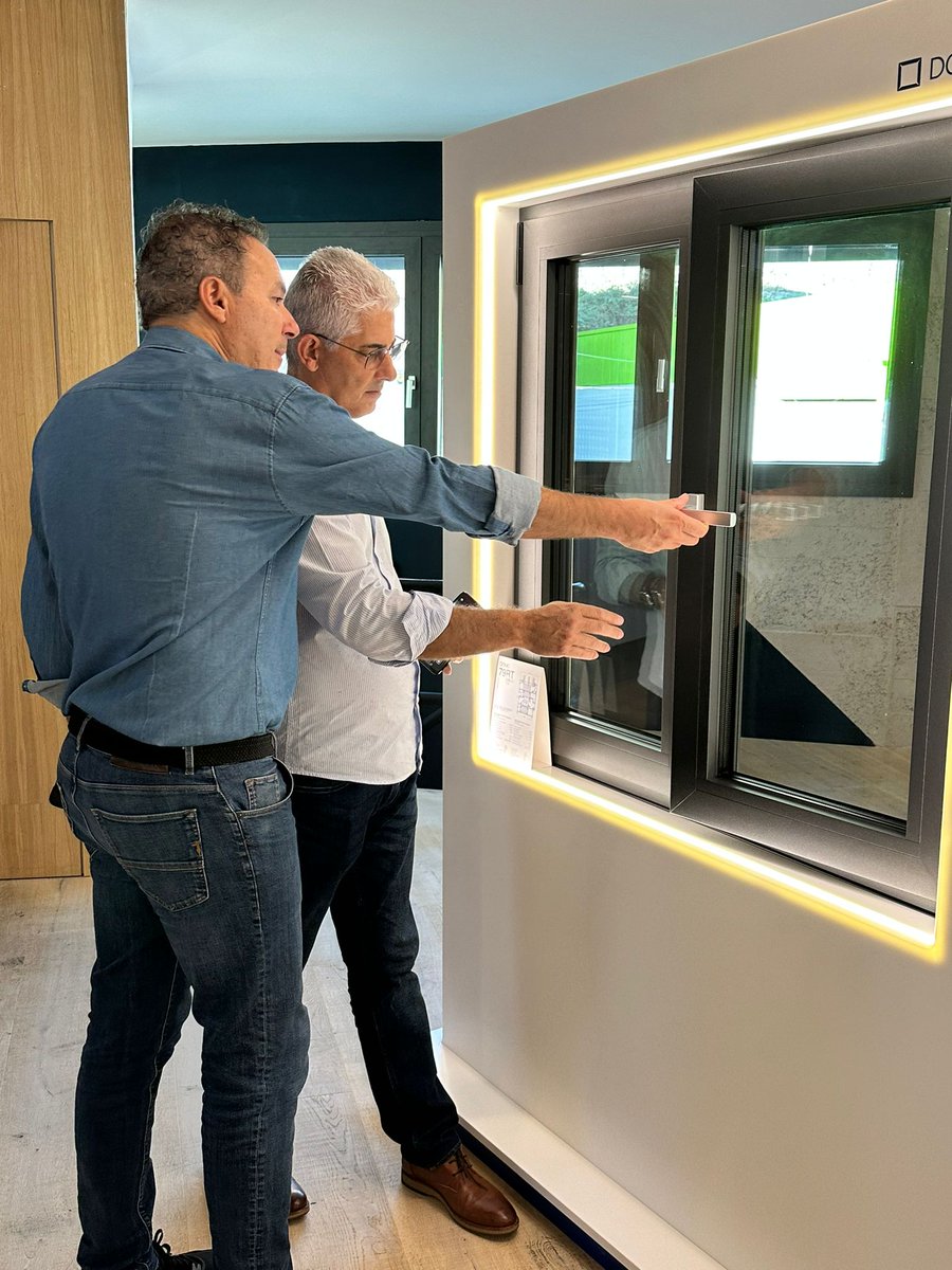 DOMObyINDALSU's tweet photo. 🇪🇸 Muy contentos de contar con el equipo de #DOMOPortugal en nuestras formaciones #DOMOExperto.
Como dice nuestro compañero David Rodrigues, el camino se hace caminando, las mejoras son constantes y estamos muy felices de estar en este proceso para comenzarlo en #Portugal. 👏🏼 https://t.co/lGRvwtdEgv