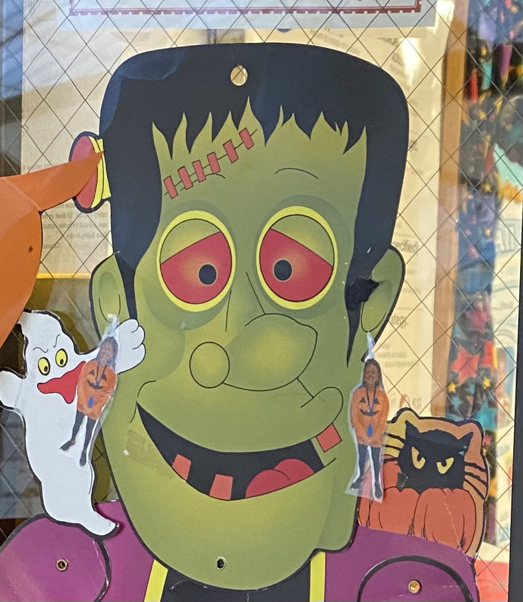 MrsMooreSA95's tweet photo. When Frank spotted his likeness on Mrs. LePage’s earrings he was inspired to craft his own spooky pair. What do you think? Too scary? @LePage_Buschlen is always keeping it fun at SA! https://t.co/yv6lAPPHLP