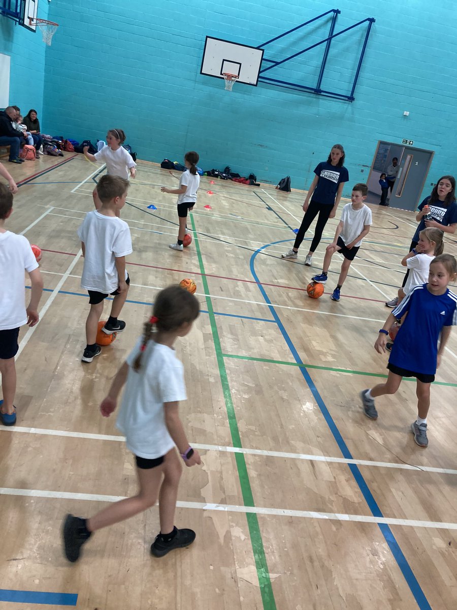 ArchesSSP's tweet photo. ⚽️ Brilliant evening for our Y3/4 Forge Valley Cluster football festival ⚽️

Lots of fun and some fantastic skills on show. Amazing support from our @ForgeValleyPE leaders 👏🏻 https://t.co/GzjSbCLzn7