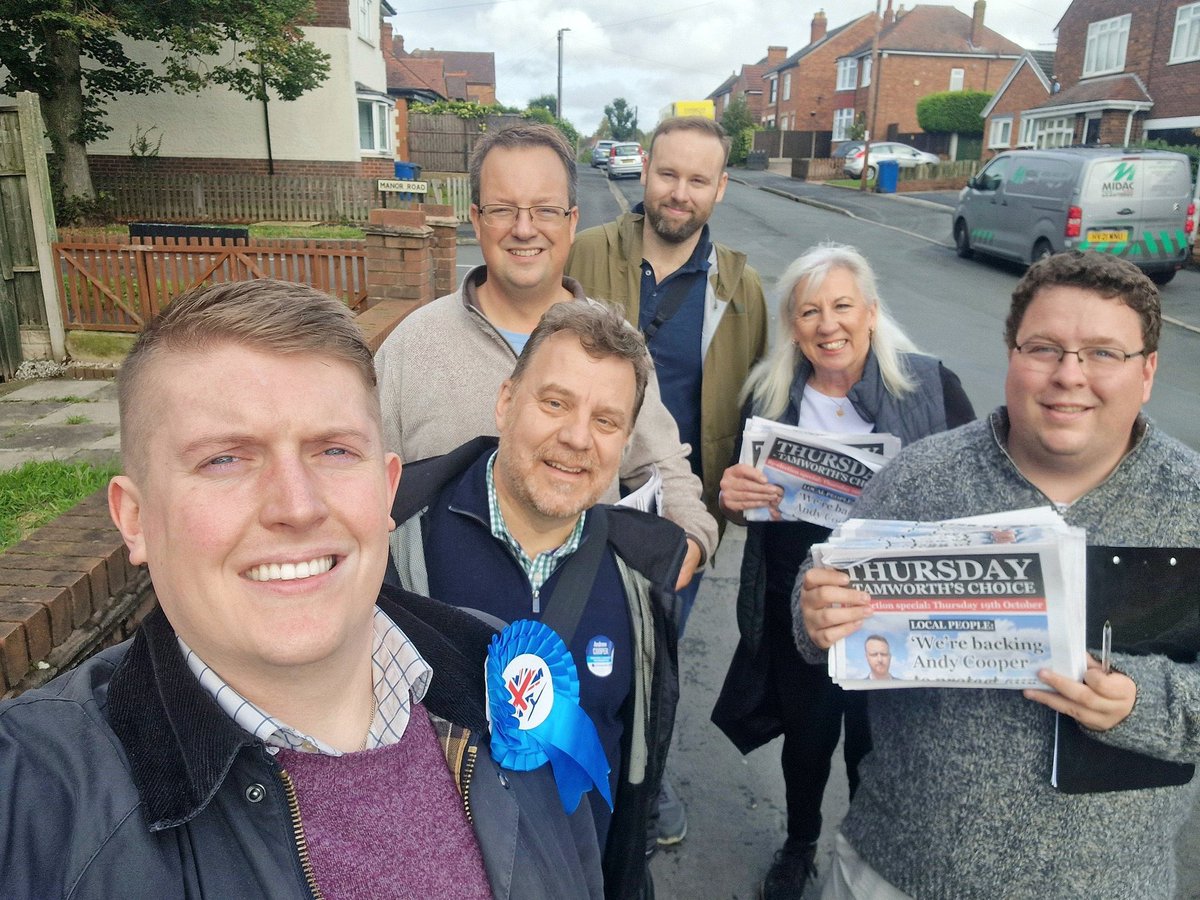 MrAndy_Carter's tweet image. 🗳️ Great to stop off in #Tamworth earlier on the way back to #Warrington to help #AndrewCooper in the by-election.  Great campaigner who would make a great MP too!