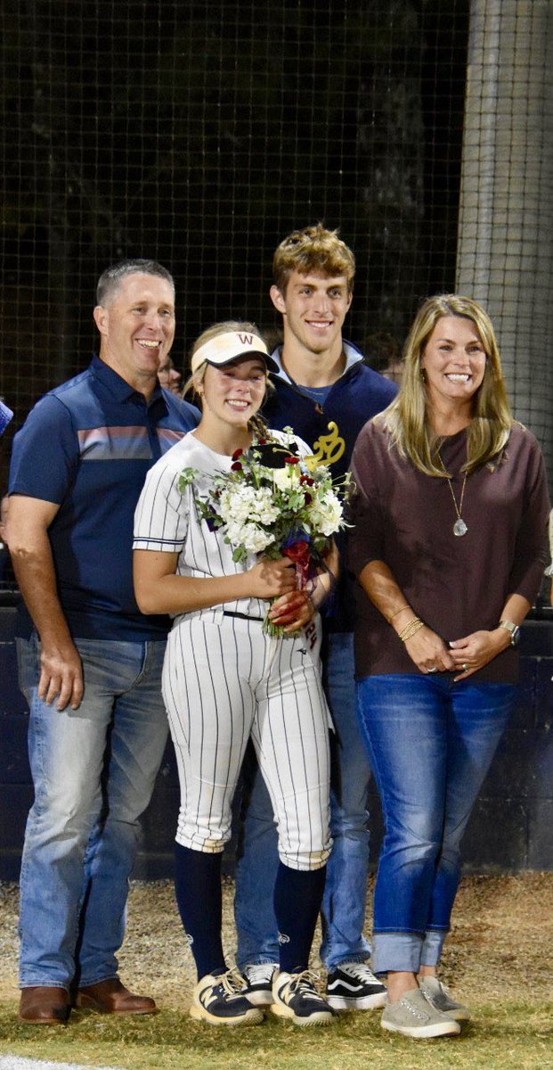 brooke_hodges11's tweet photo. Last night my @WHSFastpitch_33 career came to a close after 7 years, 4 being on varsity. I couldn’t ask for a better game to end on, we fell short but I went 2/3 with two doubles. Thank you to my coaches and teammates for making this a great senior season!! https://t.co/G88bkYVPJu