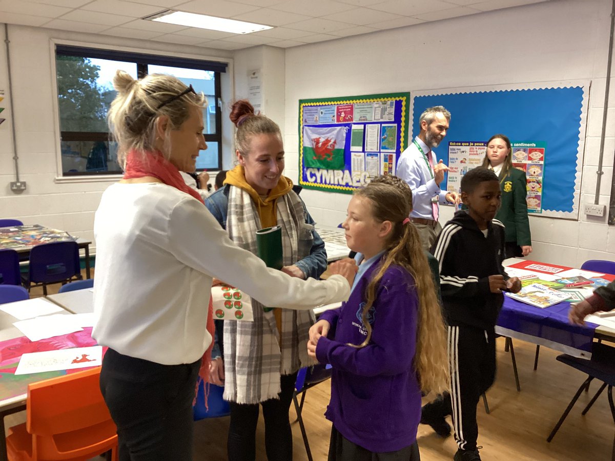 StIlltydsCHS's tweet image. Come and test your language skills in our Welsh &amp;amp; French departments this open evening! #openevening2023