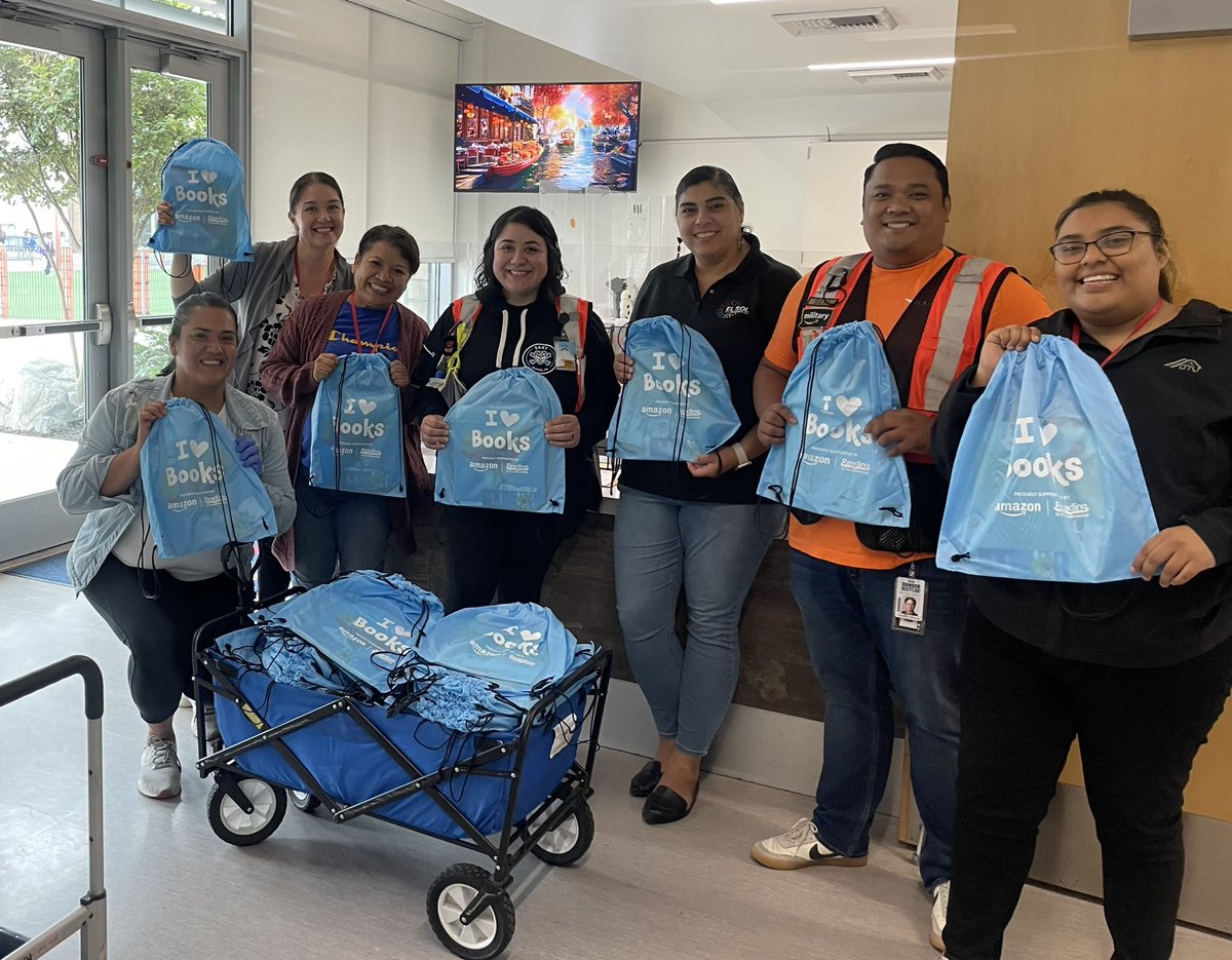Thank you <a href="/amazon/">Amazon</a> and Reading is Fundamental for your generous donation of books for our students. 📚 <a href="/ElSolAcademy/">El Sol Academy</a>