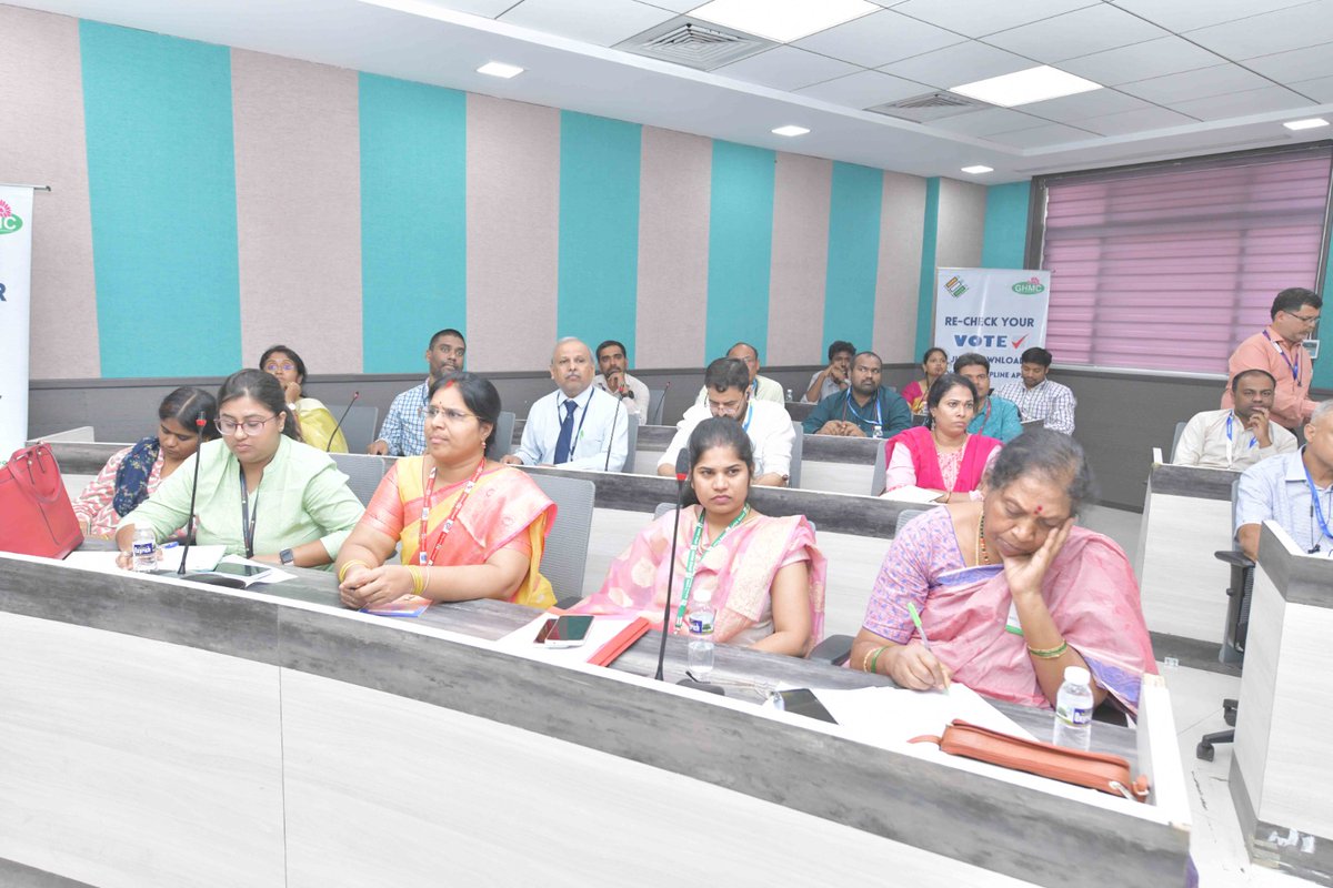 DEO_HYD's tweet photo. #ElectionAwareness

@ECISVEEP
@CEO_Telangana
@CommissionrGHMC 
@DRonaldRose
@Collector_HYD

Conducted a meeting with bank officials to discuss the guidelines issued by the Election Commission of India regarding the monitoring of cash withdrawals from banks and identification of suspicious transactions.