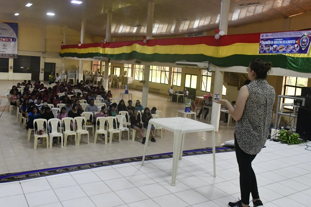 Insumos_Bolivia's tweet photo. #InsumosBolivia fue parte del Segundo Encuentro Plurinacional de Jóvenes Investigadores en Ciencias y Transformación de Alimentos de la Universidad Indígena Quechua #Unibol, para capacitar a nuestros profesionales sobre "Procesos Productivos y Gestión de Calidad"
#AñoDeLaJuventud https://t.co/rZX0g6glfS