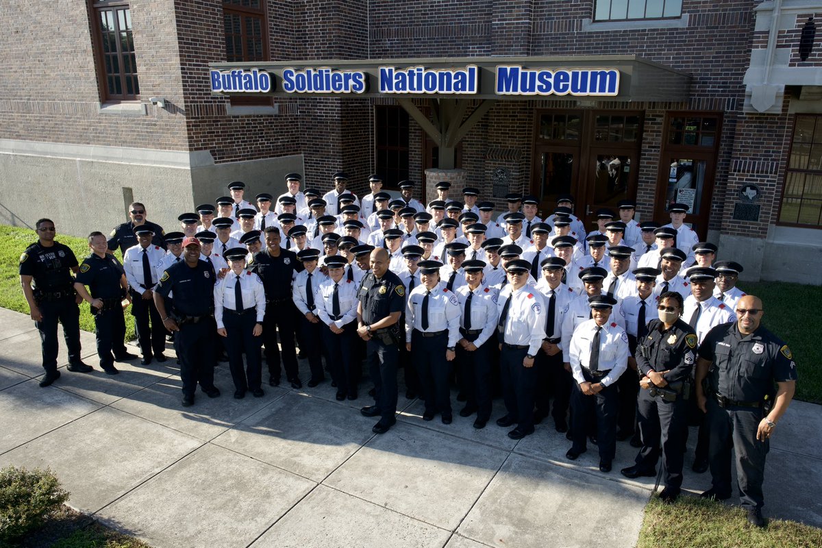 houstonpolice's tweet photo. We're about halfway through exploring Houston's multicultural landscape! 

Here’s a look at what our cadets have journeyed through so far.

3 historic landmarks that have helped the cadets gain a deeper understanding of the communities they will serve. Stay tuned for more! https://t.co/sZqVT5ibs0