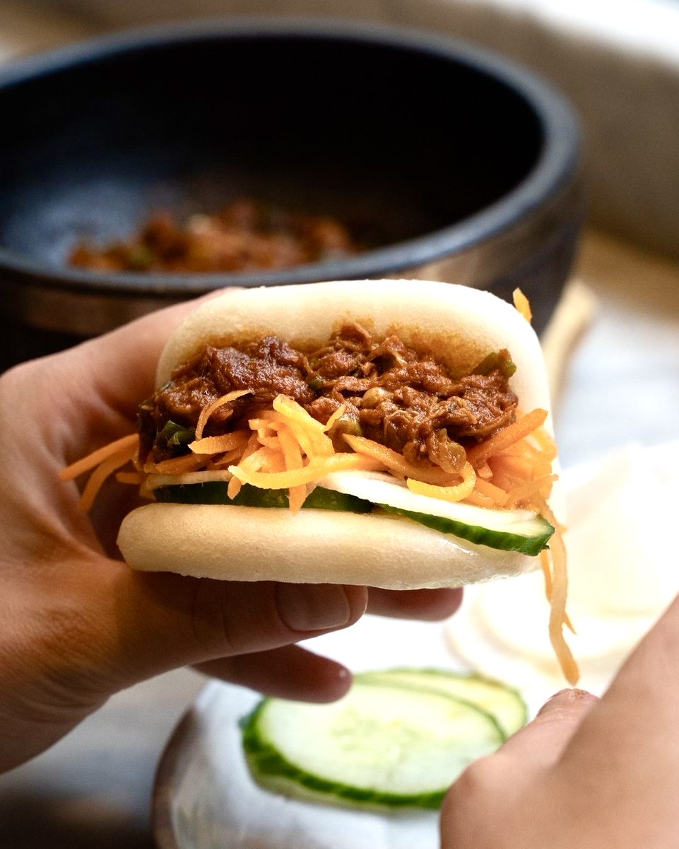 shackfuyu's tweet image. The Pulled Lamb Bun is pure succulent delight. 💚 #shackfuyu #pulledlamb #sohoeats