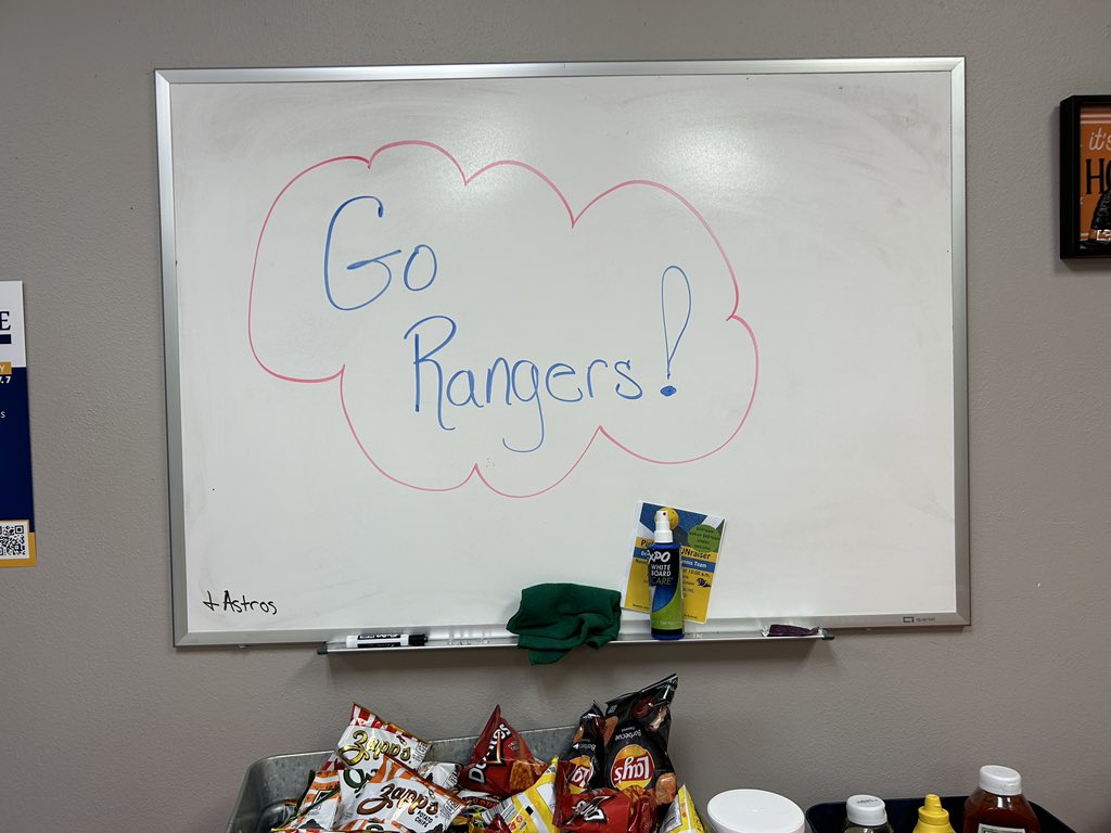 Enjoying my baseball lunch today <a href="/BBOwenES/">BB Owen Elementary</a> Go Rangers! <a href="/Rangers/">Texas Rangers</a> #BBOPride #BeTheOne