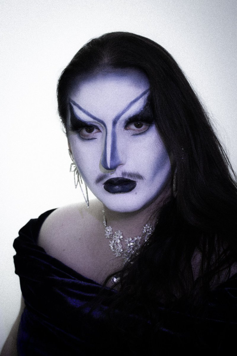 enbypouffe's tweet photo. Petit shooting rapide organisé ce midi 🫶

#drag #dragqueer #dragqueen https://t.co/qmaPQKfv0I