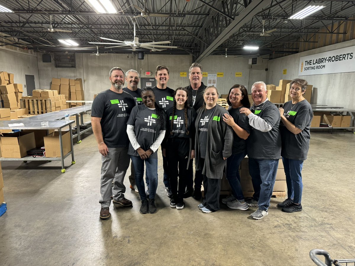 TNELECTRIC's tweet photo. The TECA staff volunteered at @2HarvestMidTN for our #tncoopdayofservice project. We packed more than 1,000 Thanksgiving boxes that will be distributed to needy families throughout middle and west Tennessee. #coopsconnect https://t.co/OIs0KToDQq