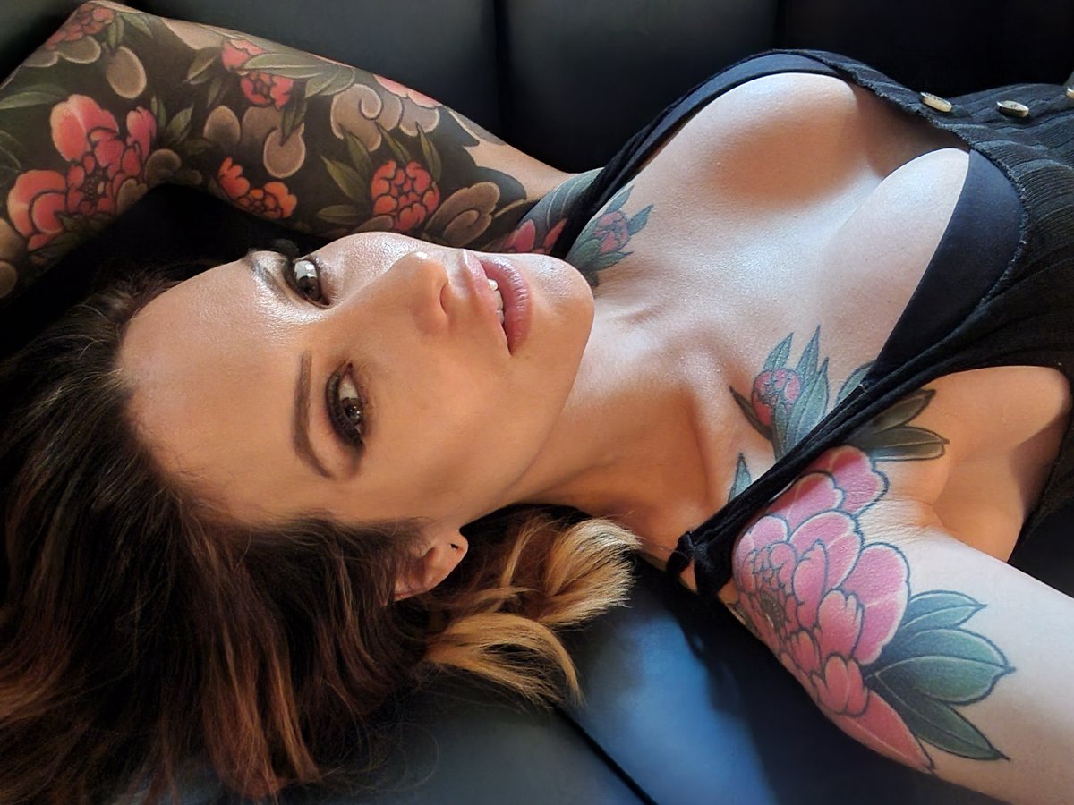 InannaLdn's tweet photo. Shooting today was funnnn https://t.co/92fee9t8jC