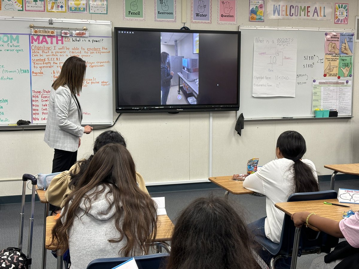 Angelica tweet media