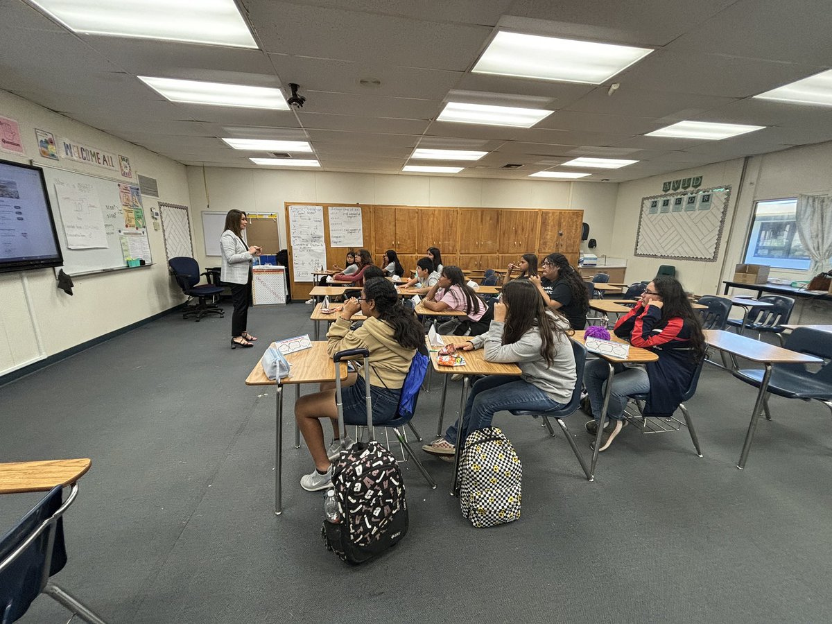 Angelica tweet media