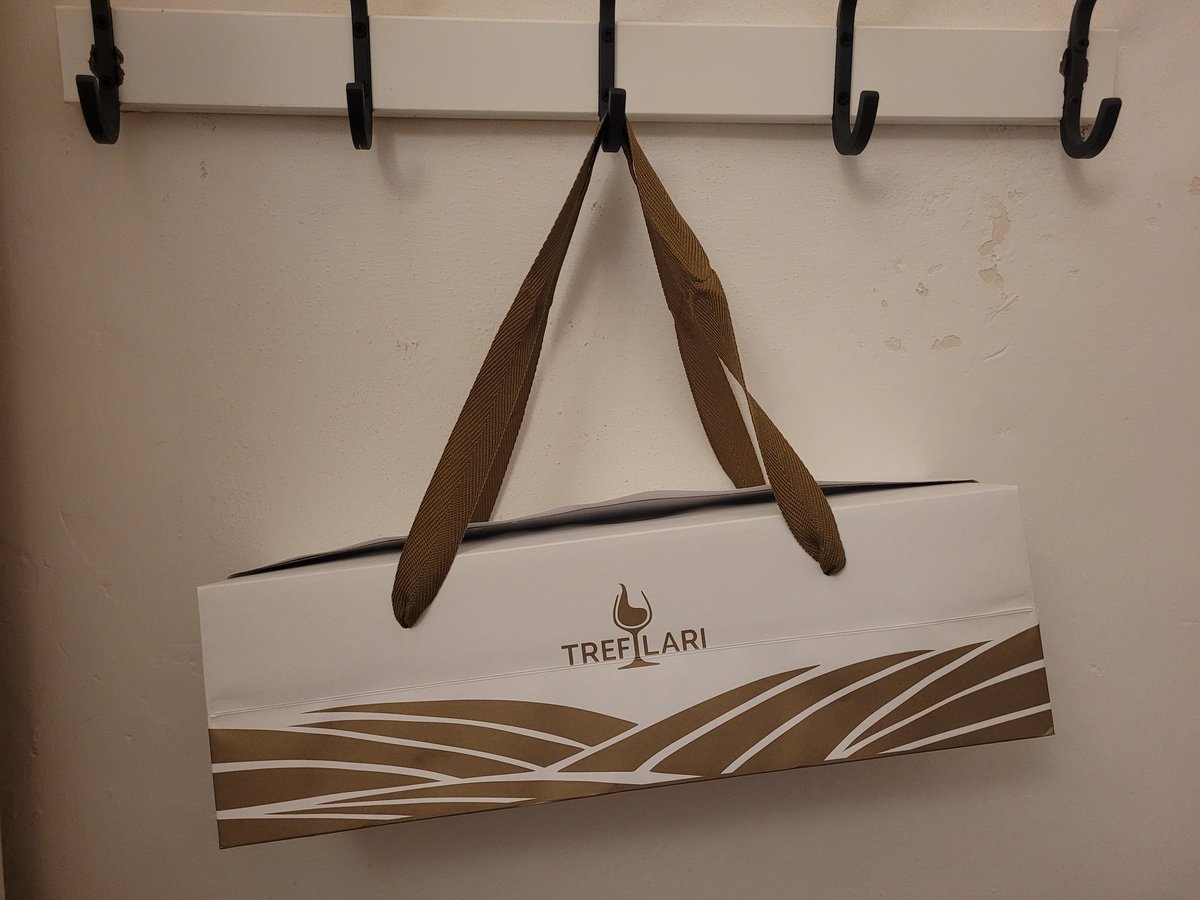 Elisabeth at the3bottles tweet media