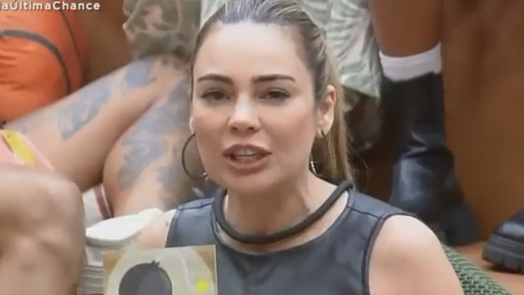 toprealitys_'s tweet photo. Gente, a Rachel merecia ser EXPULSA? #AFazenda https://t.co/UHiS8gtdUF