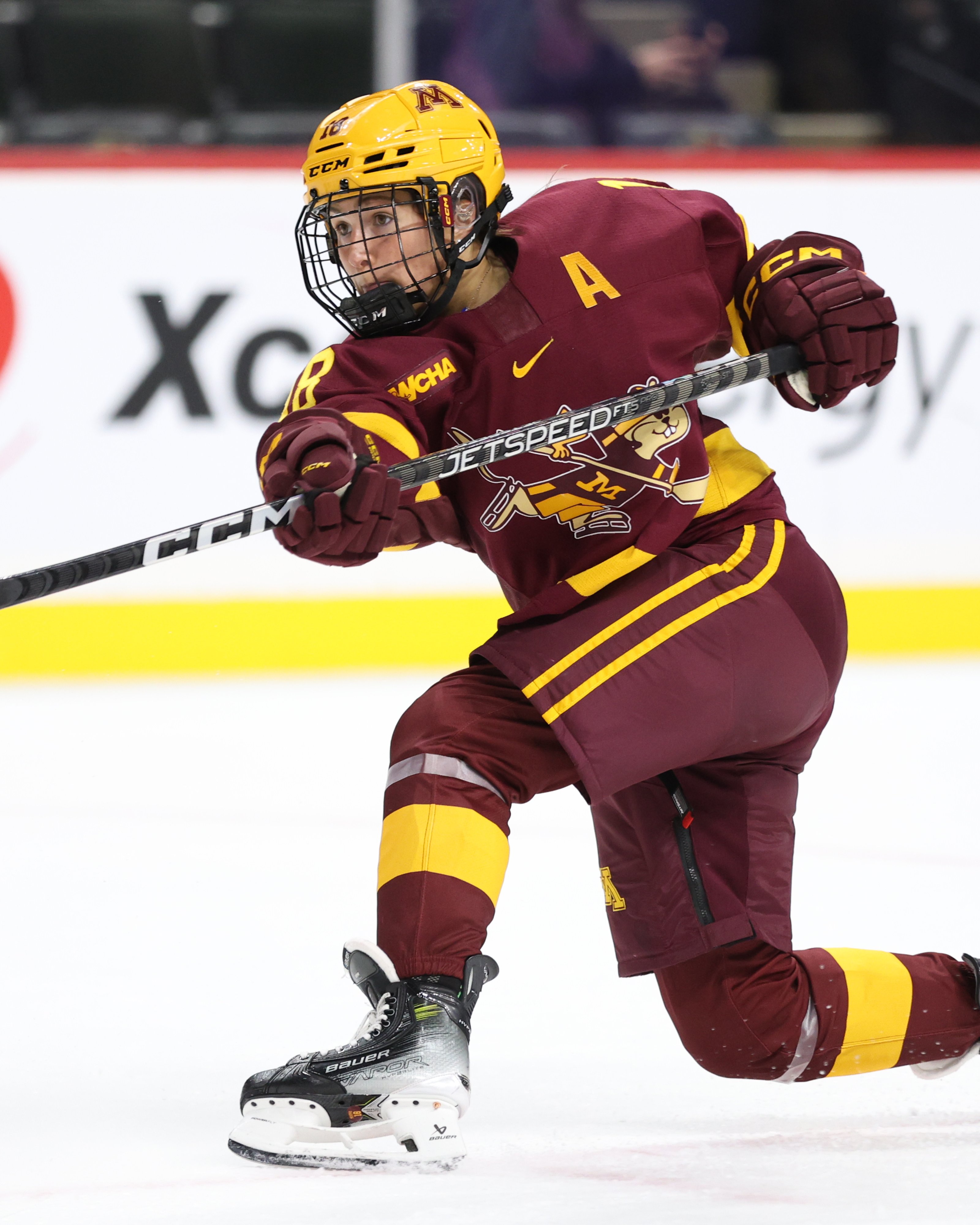 Photo gallery: Sacred Heart Pioneers @ UConn men's hockey - 10/2/21 - The  UConn Blog