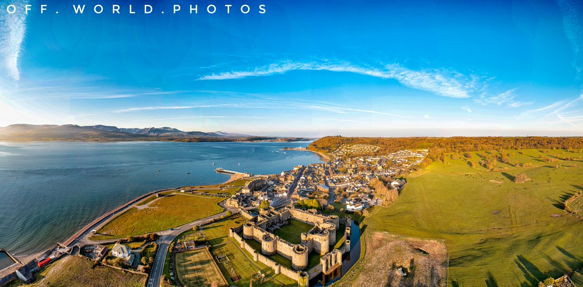 Beaumaris sunrise
--------------------
#drone #photography #beaumaris #biwmares #ynysmon #anglesey #northwales #gogleddcymru #sunrise #wales #cymru #thisiswales